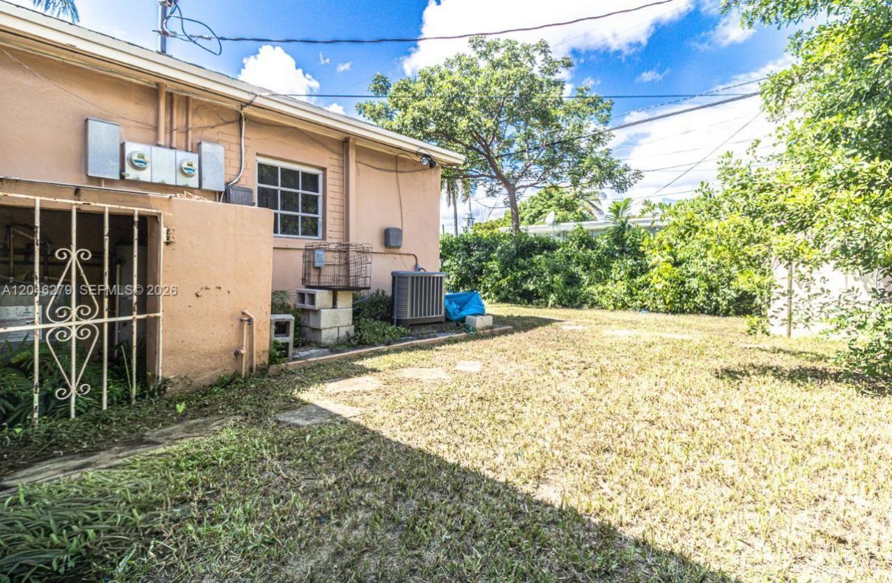 11401 NW 12th Ave , Miami, FL 33168 Photo