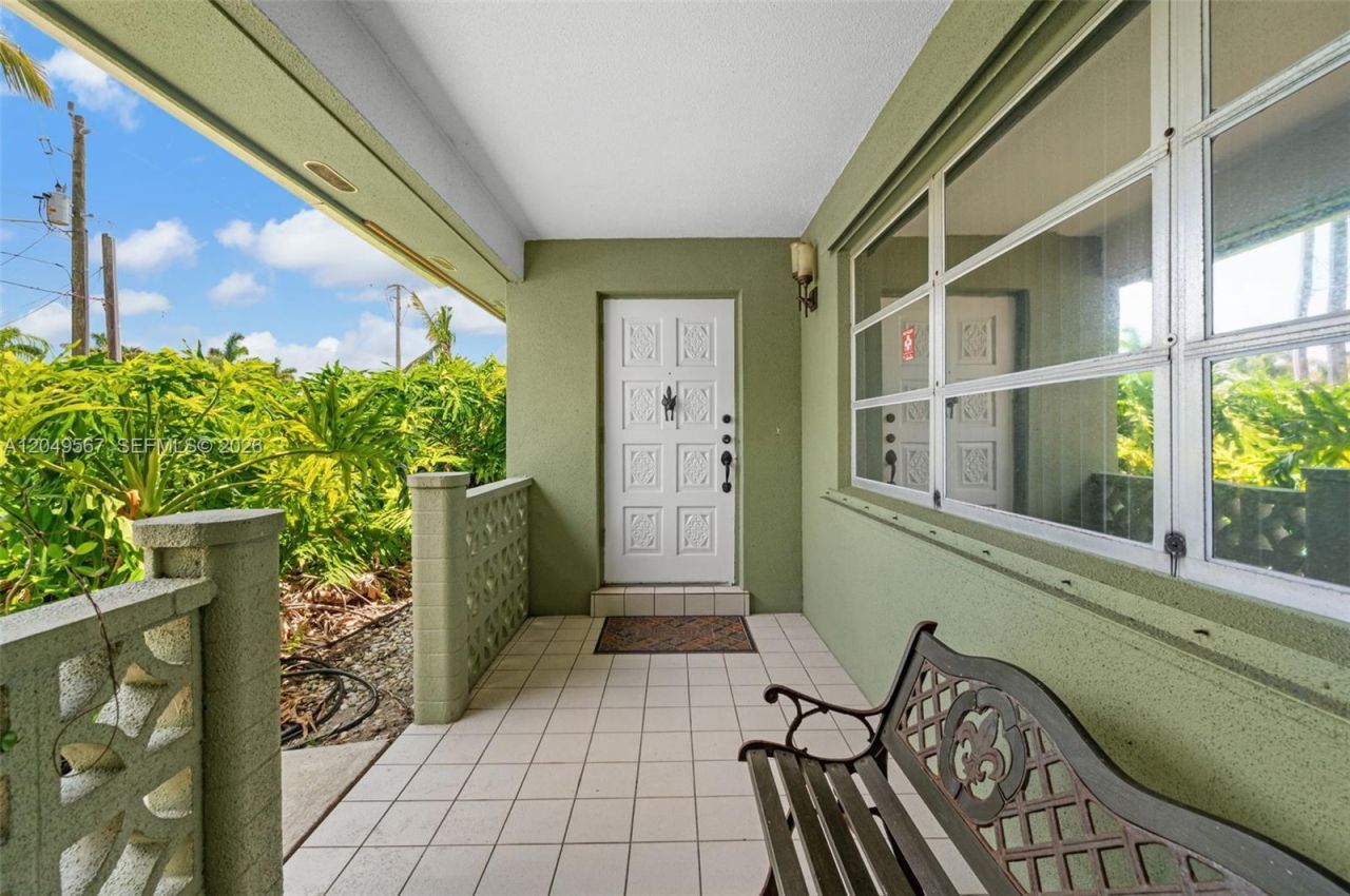 1915 Jacaranda Dr , Fort Pierce, FL 34949 Photo