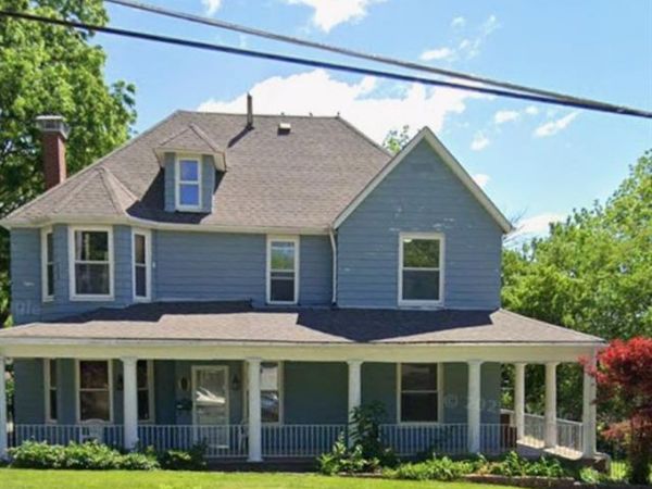 224 S Hartnett Avenue , Ferguson, MO 63135