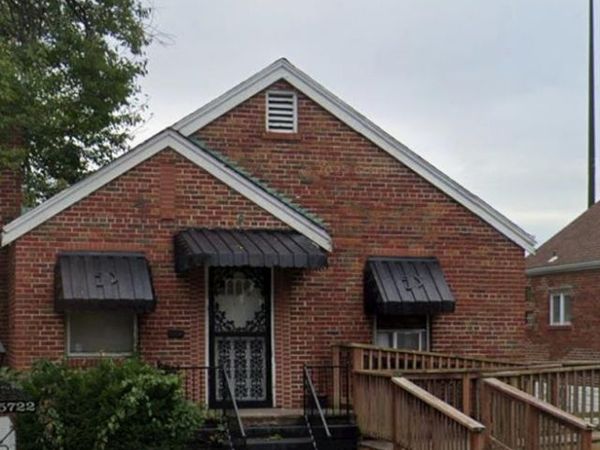 5722 Henner Avenue , St Louis, MO 63120