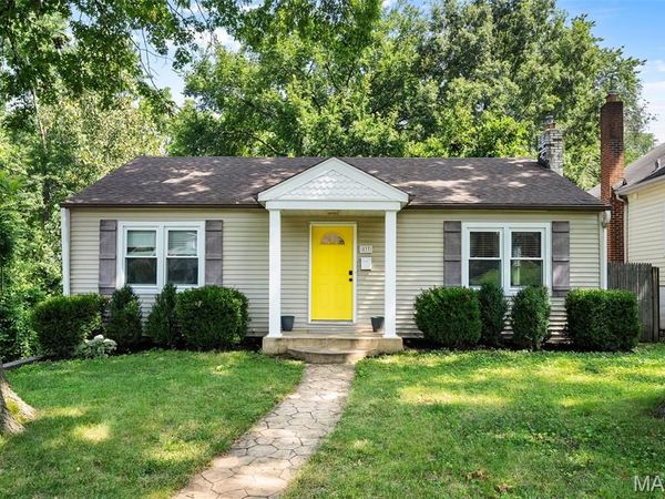 837 Greeley Avenue, Webster Groves, MO 63119