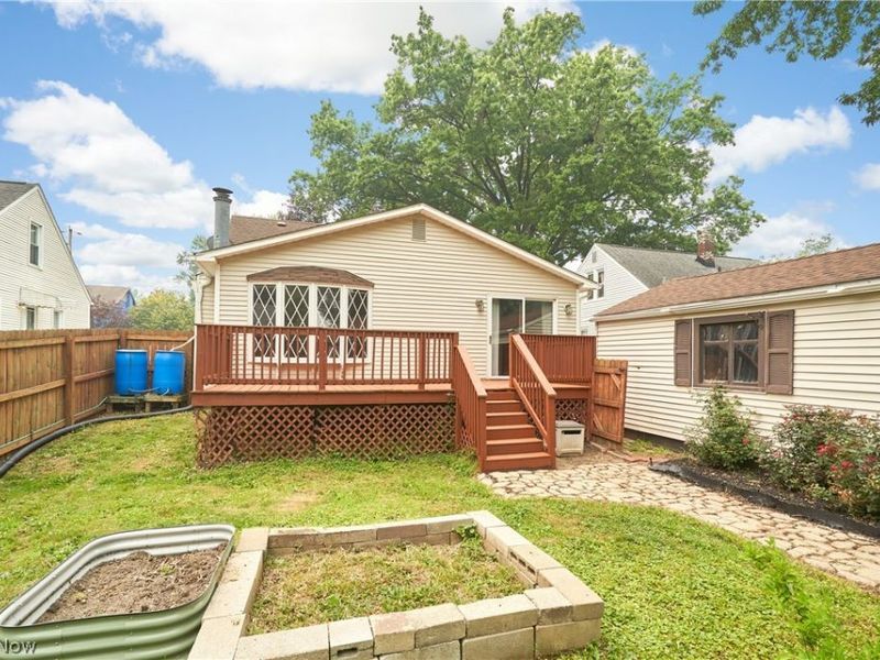 223 Davenport Avenue, Akron, OH 44312 Photo 18