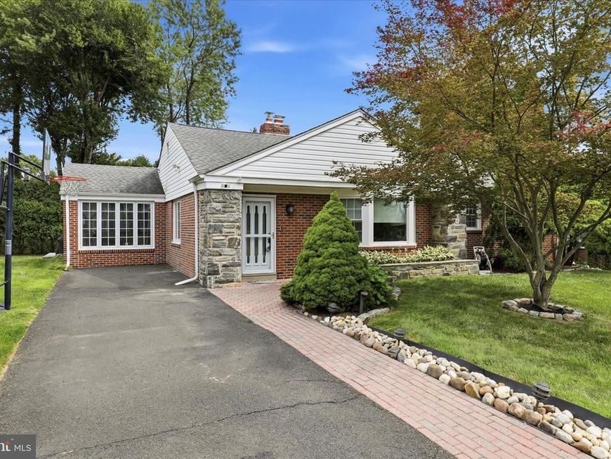 3155 Manor Road , Huntingdon Valley, PA 19006 Main Photo