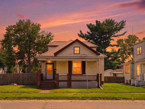 2004 Avenue H, Fort Madison, IA 52627