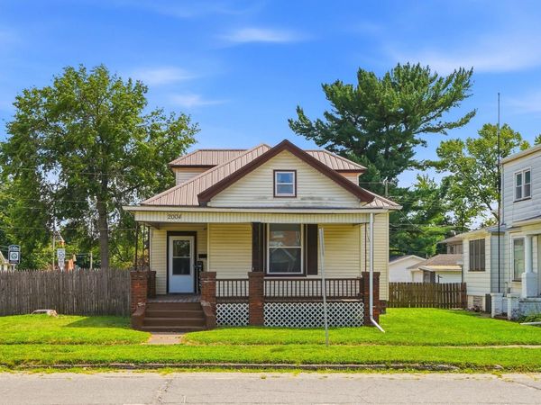2004 Avenue H, Fort Madison, IA 52627