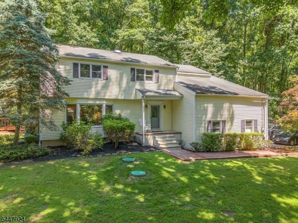 954 Iron Bridge Rd, Bethlehem, NJ 08802