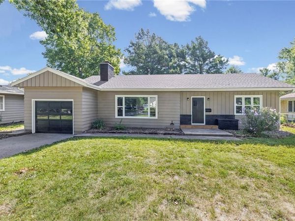 1419 S Hickory Street, Ottawa, KS 66067