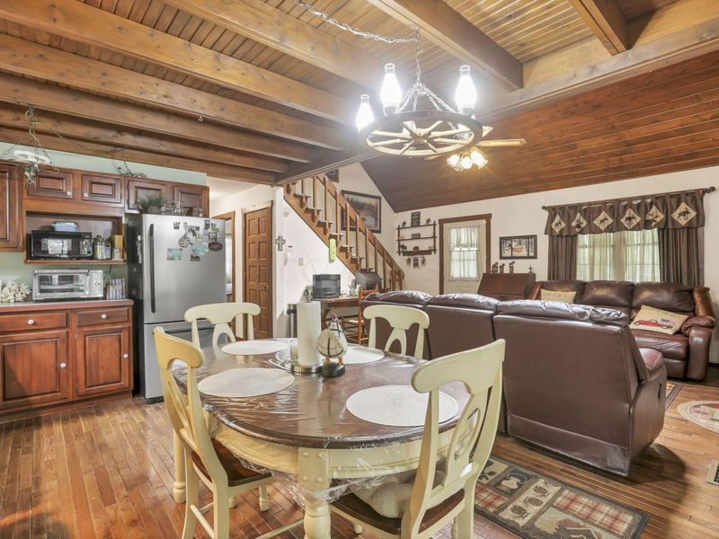 10655 Stout Road, Utica, OH 43080 Photo 12