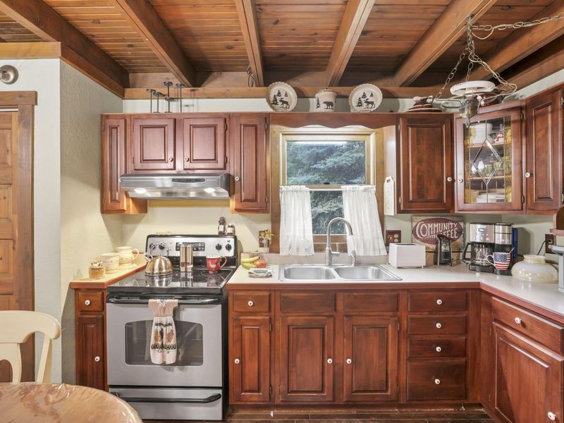 10655 Stout Road, Utica, OH 43080 Photo 15