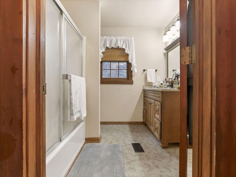 10655 Stout Road, Utica, OH 43080 Photo 19