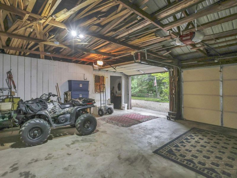 10655 Stout Road, Utica, OH 43080 Photo 38