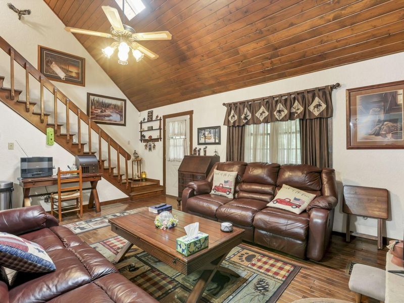 10655 Stout Road, Utica, OH 43080 Photo 9