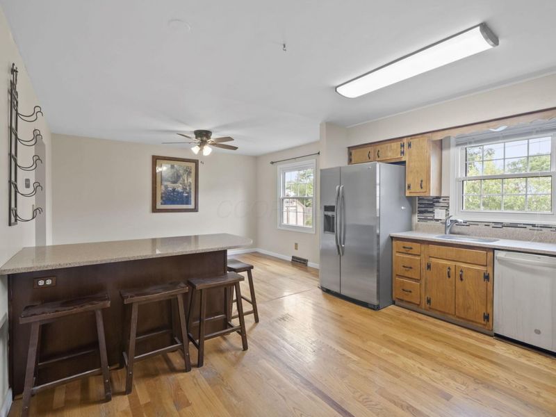 3503 Castleton Street , Grove City, OH 43123 Photo 8
