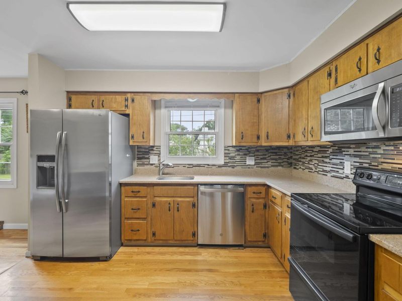 3503 Castleton Street , Grove City, OH 43123 Photo 9