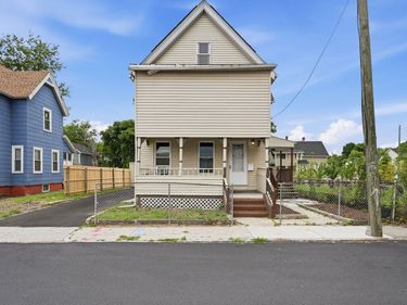 52 Lebanon St, Springfield, MA 01109