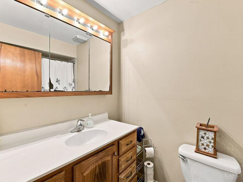 8488 Bluebird Drive, West Chester, OH 45069 Photo 28