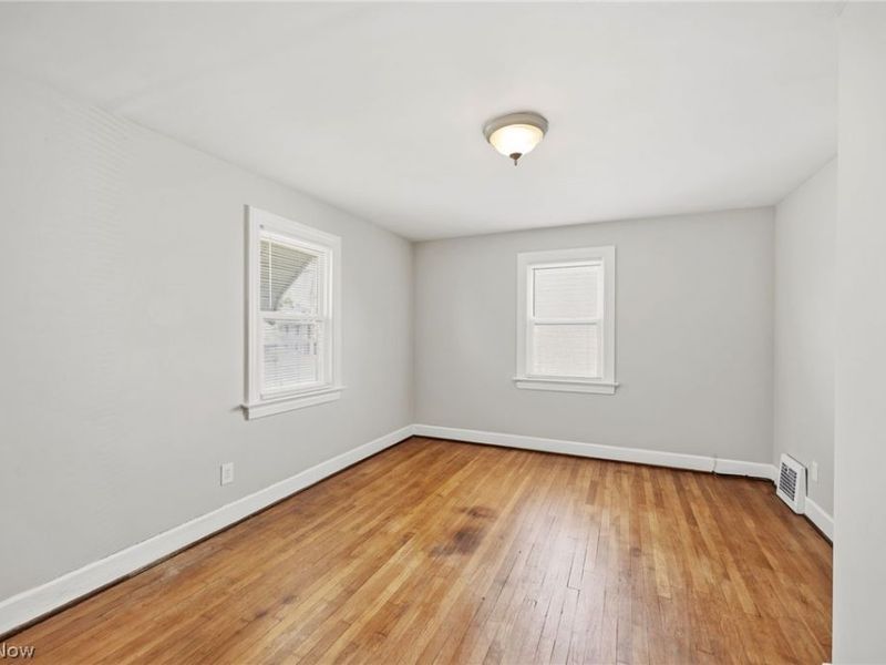 396 E 214th Street, Euclid, OH 44123 Photo 15
