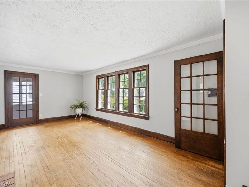 396 E 214th Street, Euclid, OH 44123 Photo 6