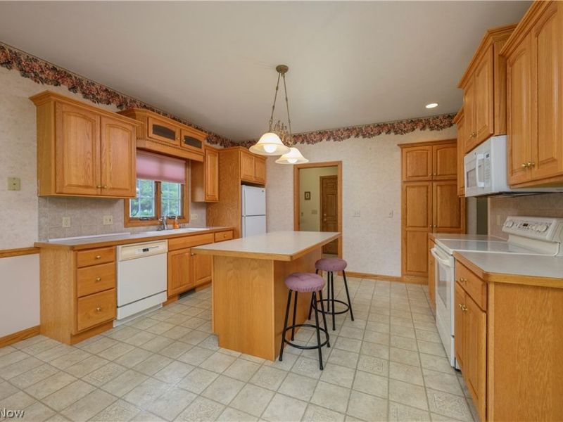 767 Mesa Verde Drive, Barberton, OH 44203 Photo 11