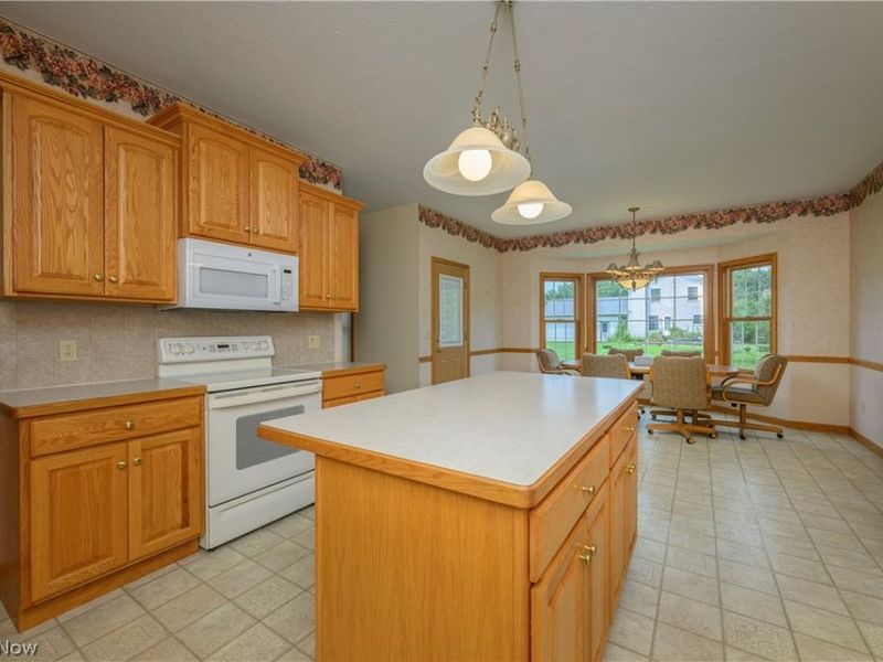 767 Mesa Verde Drive, Barberton, OH 44203 Photo 14