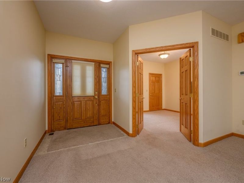 767 Mesa Verde Drive, Barberton, OH 44203 Photo 8