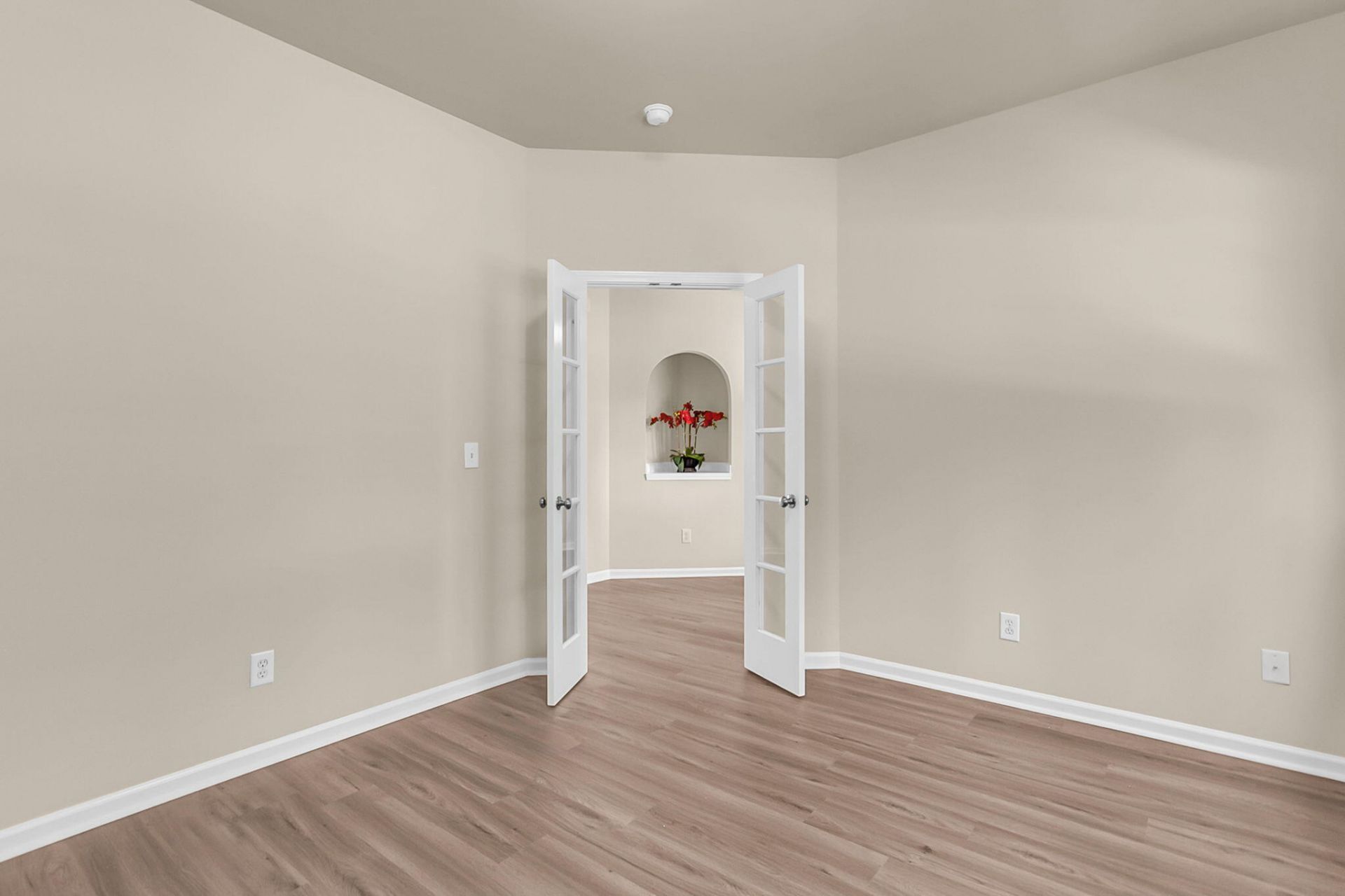 219 Lotz Drive Photo 10