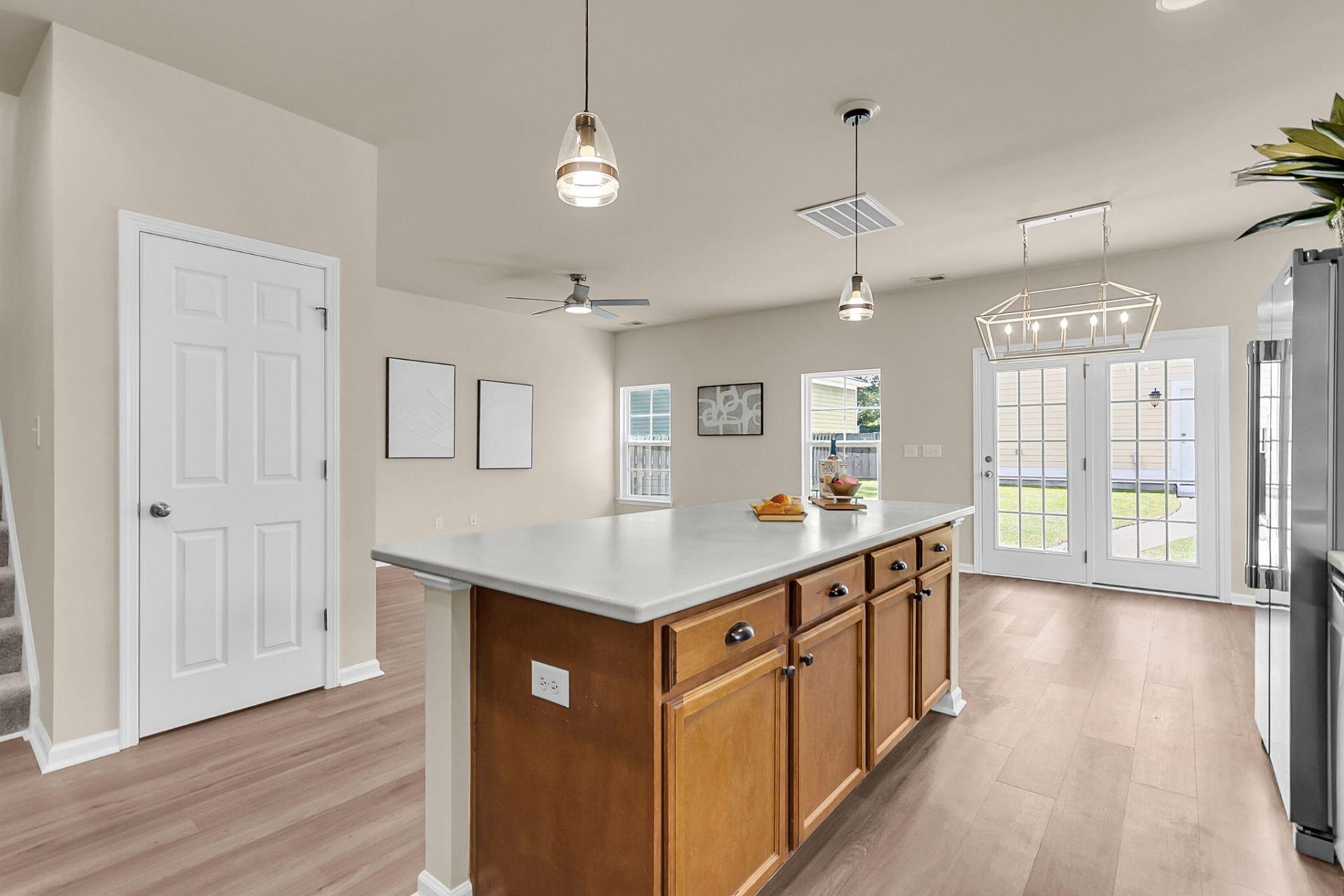219 Lotz Drive Photo 12