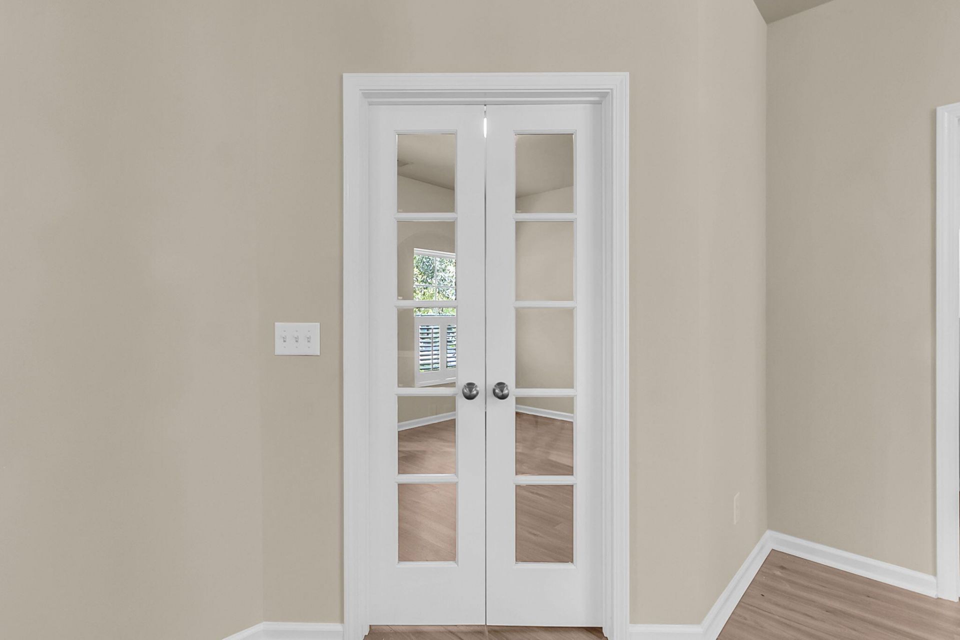 219 Lotz Drive Photo 8