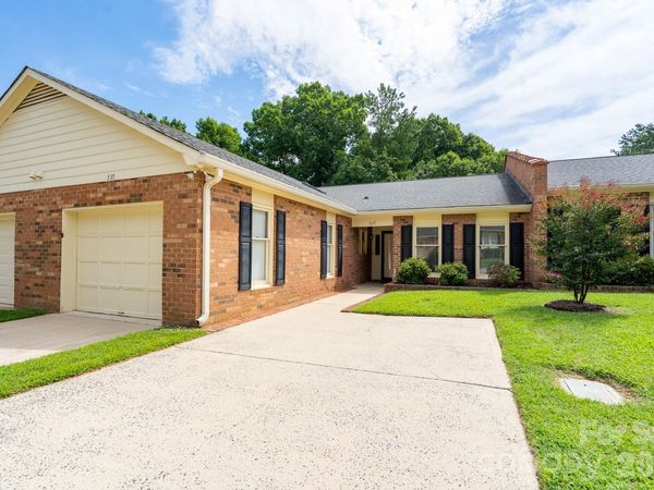 537 Camrose Circle NE, Concord, NC 28025