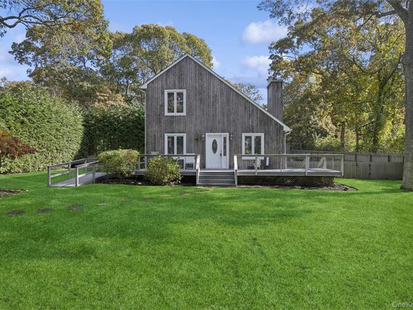 4 Morris Court , Westhampton Beach, NY 11978