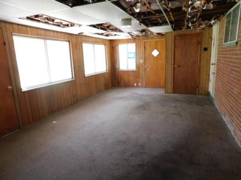 4550 Etna Road , Whitehall, OH 43213 Photo 11