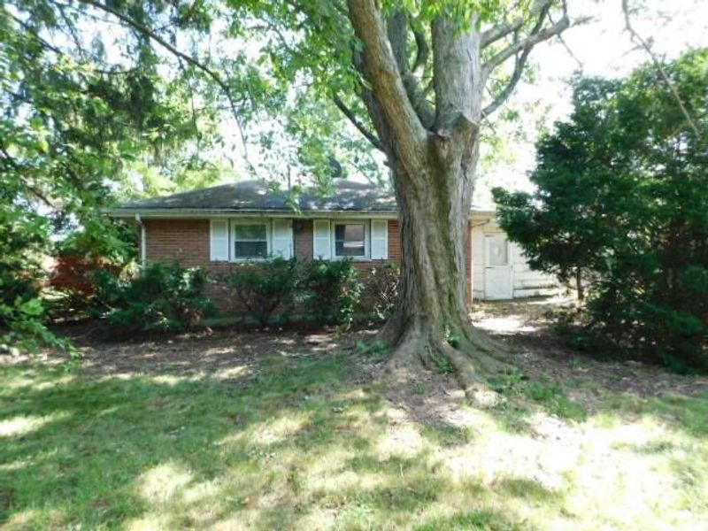 4550 Etna Road , Whitehall, OH 43213 Photo 16