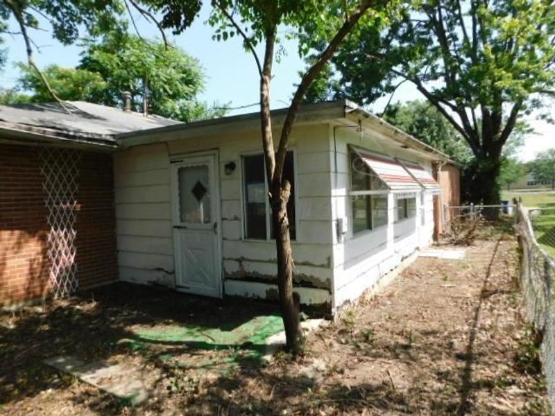4550 Etna Road , Whitehall, OH 43213 Photo 17