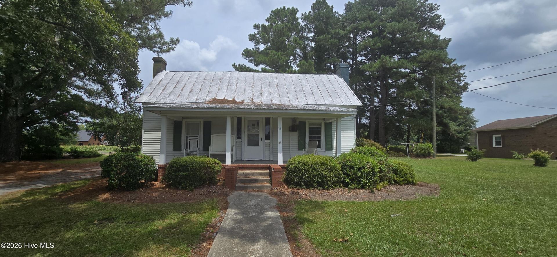 351 Vernon White Road, Winterville, NC 28590 Main Photo