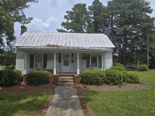 351 Vernon White Road, Winterville, NC 28590