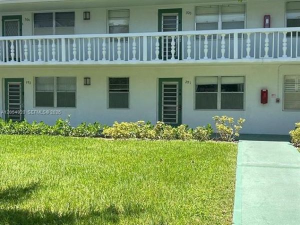 291 Farnham M , Deerfield Beach, FL 33442