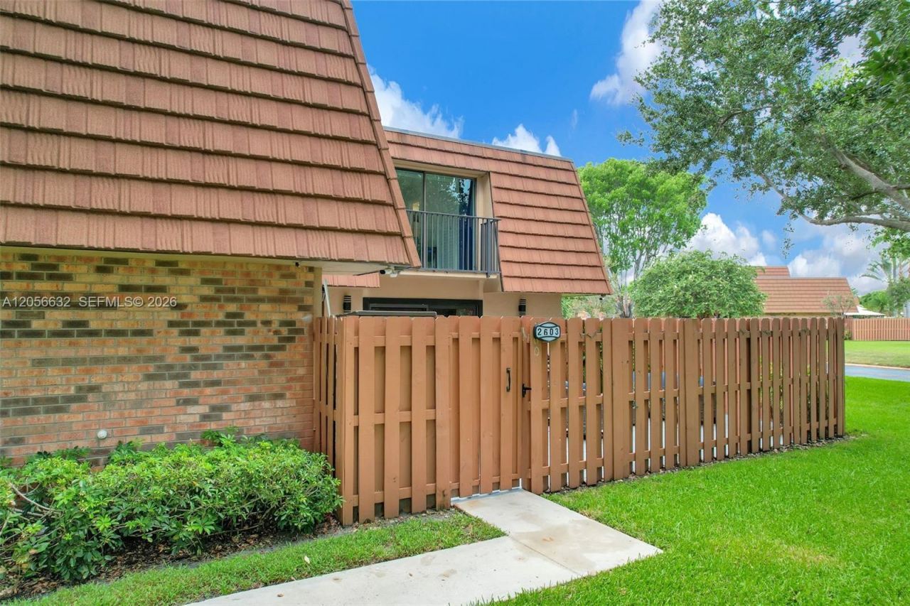 2603 Lakeview Ct , Cooper City, FL 33026 Photo