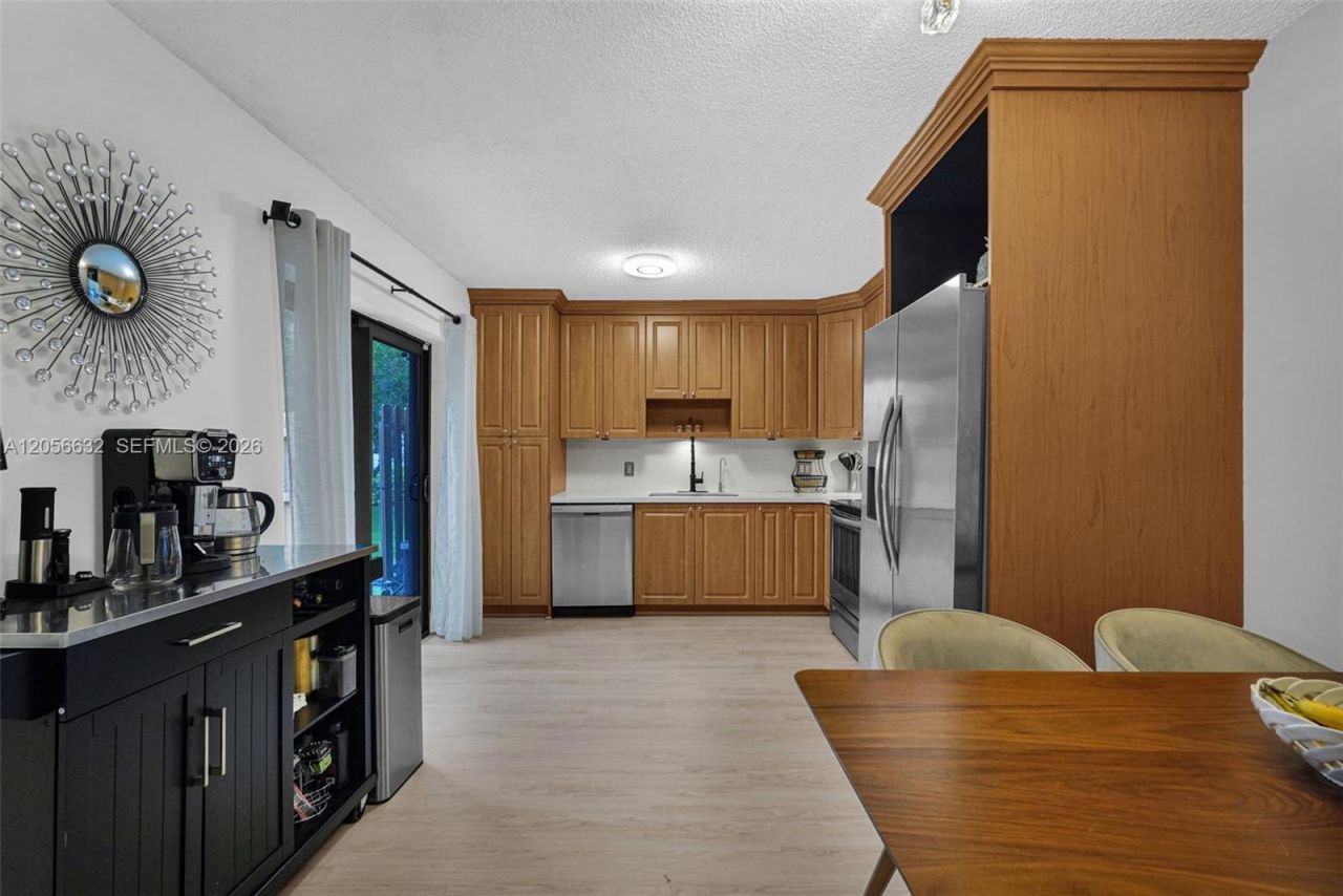 2603 Lakeview Ct , Cooper City, FL 33026 Photo