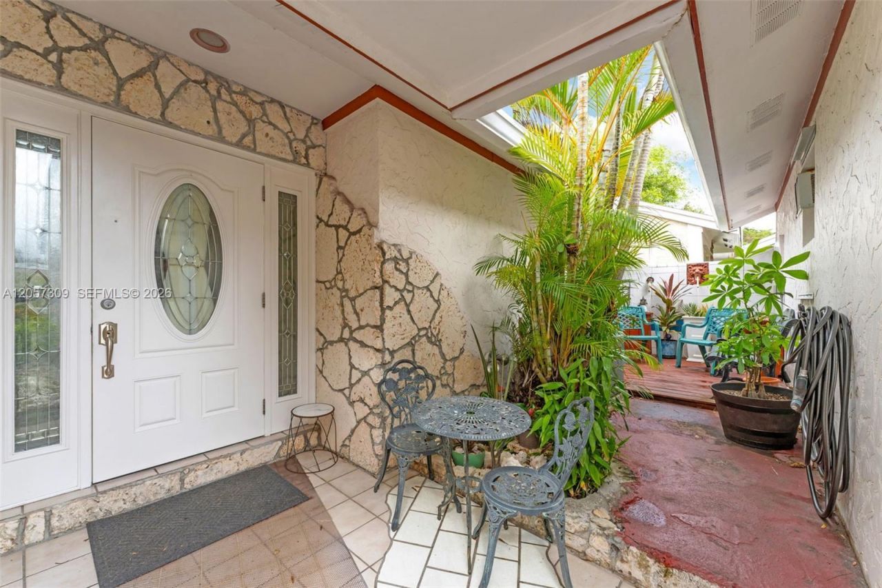 1304 Redstart Ct , Homestead, FL 33035 Photo