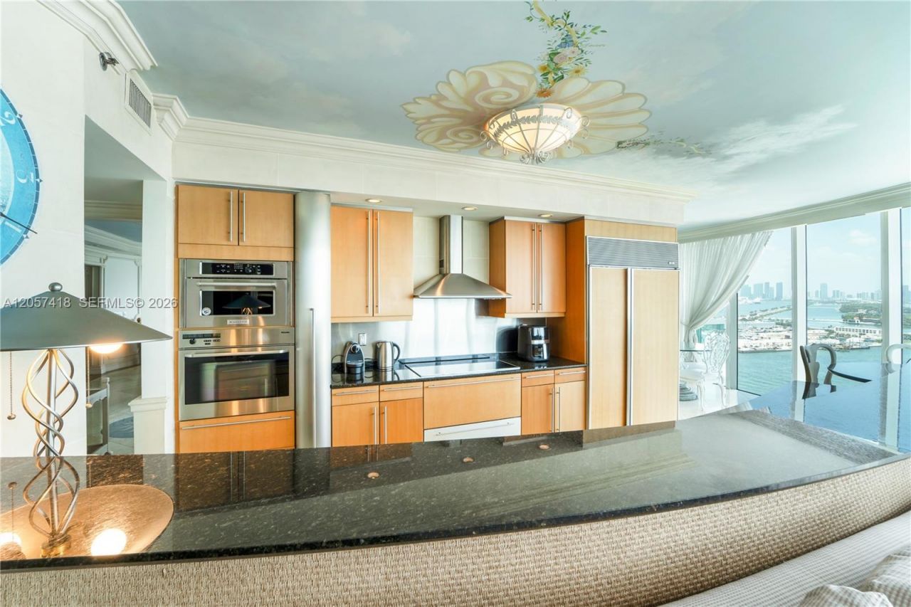 1000 S Pointe Dr , Unit 2501, Miami Beach, FL 33139 Photo