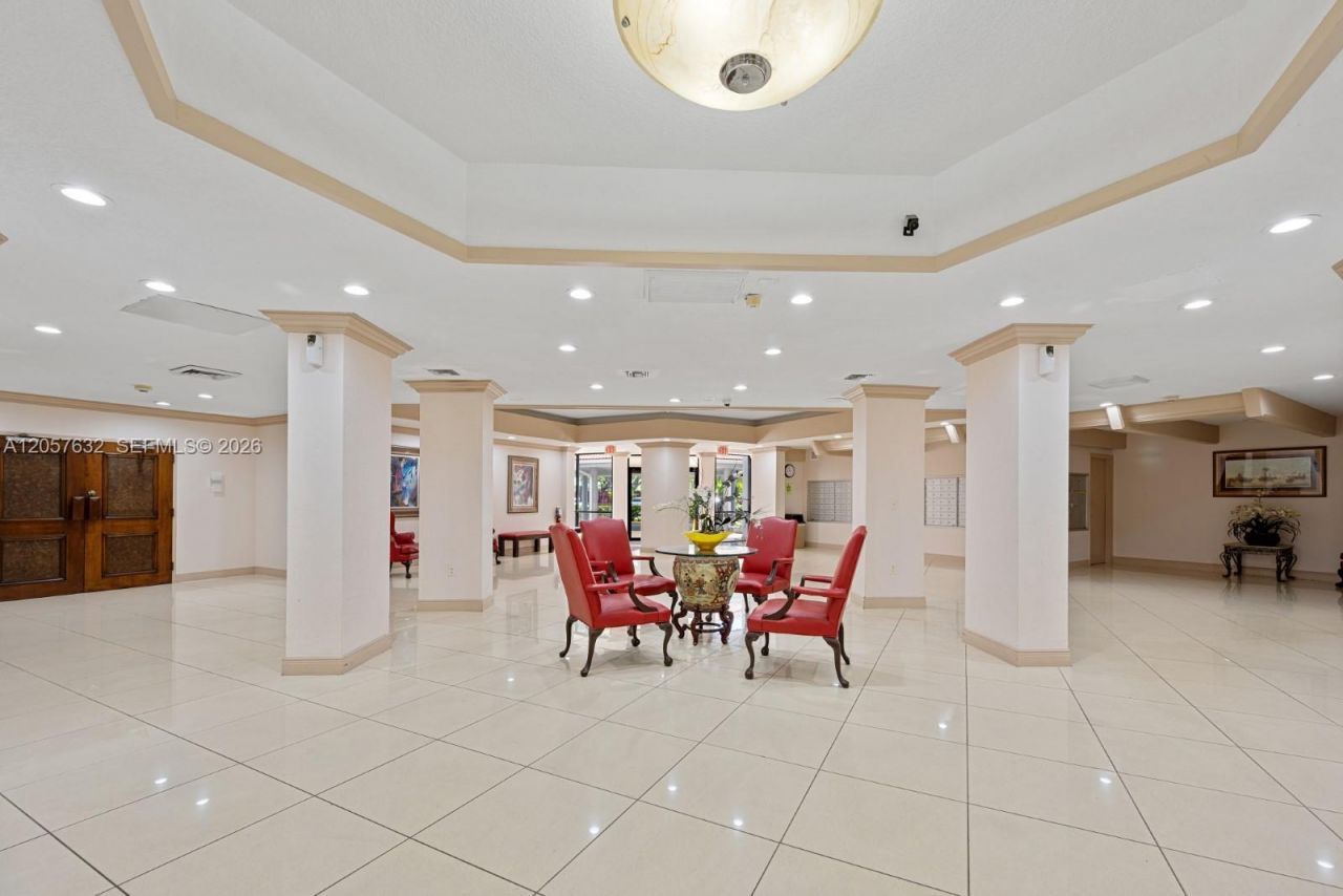 1300 NE Miami Gardens Dr , Unit 621E, Miami, FL 33179 Photo