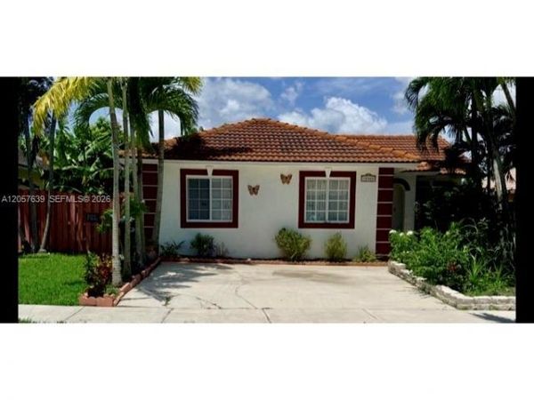 18300 SW 143rd Ct, Miami, FL 33177