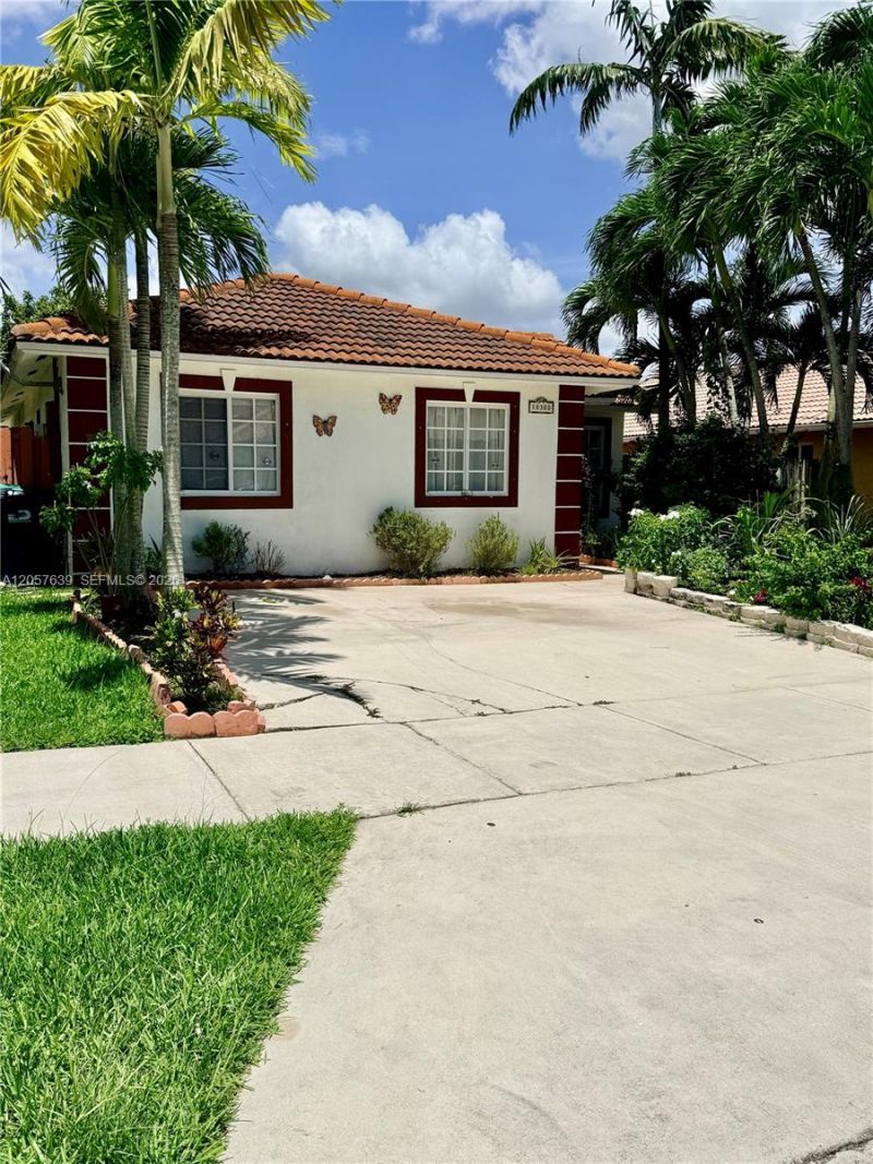 18300 SW 143rd Ct, Miami, FL 33177 Photo