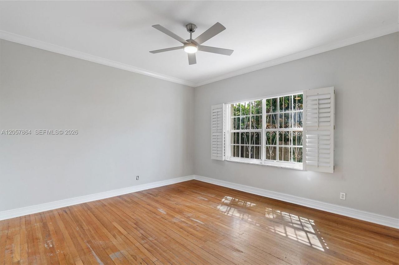 4445 N Michigan Ave, Miami Beach, FL 33140 Photo