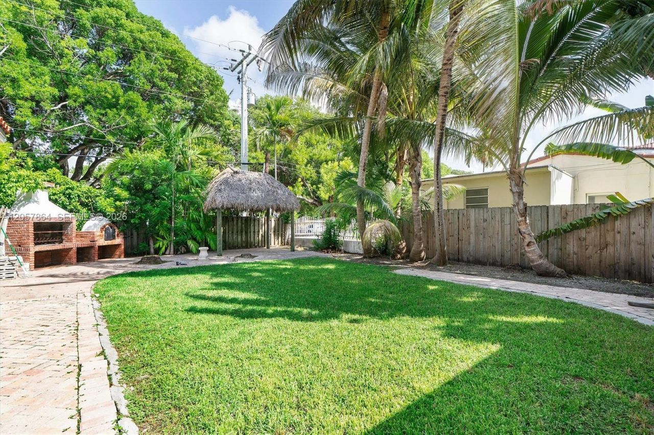 4445 N Michigan Ave, Miami Beach, FL 33140 Photo
