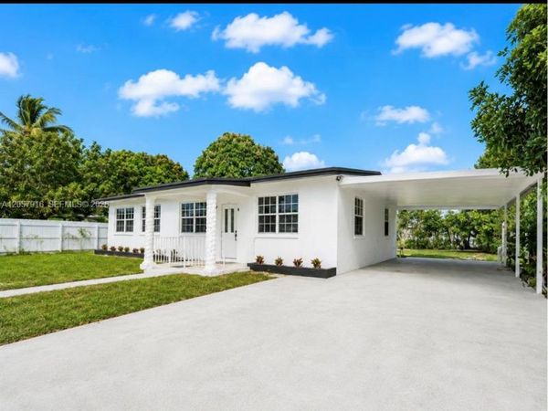 18045 NW 2nd Pl , Miami Gardens, FL 33169