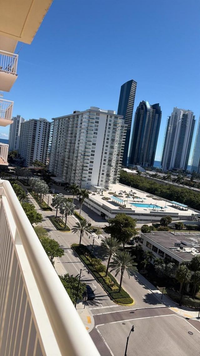251 174th St , Unit 1215, Sunny Isles Beach, FL 33160 Photo