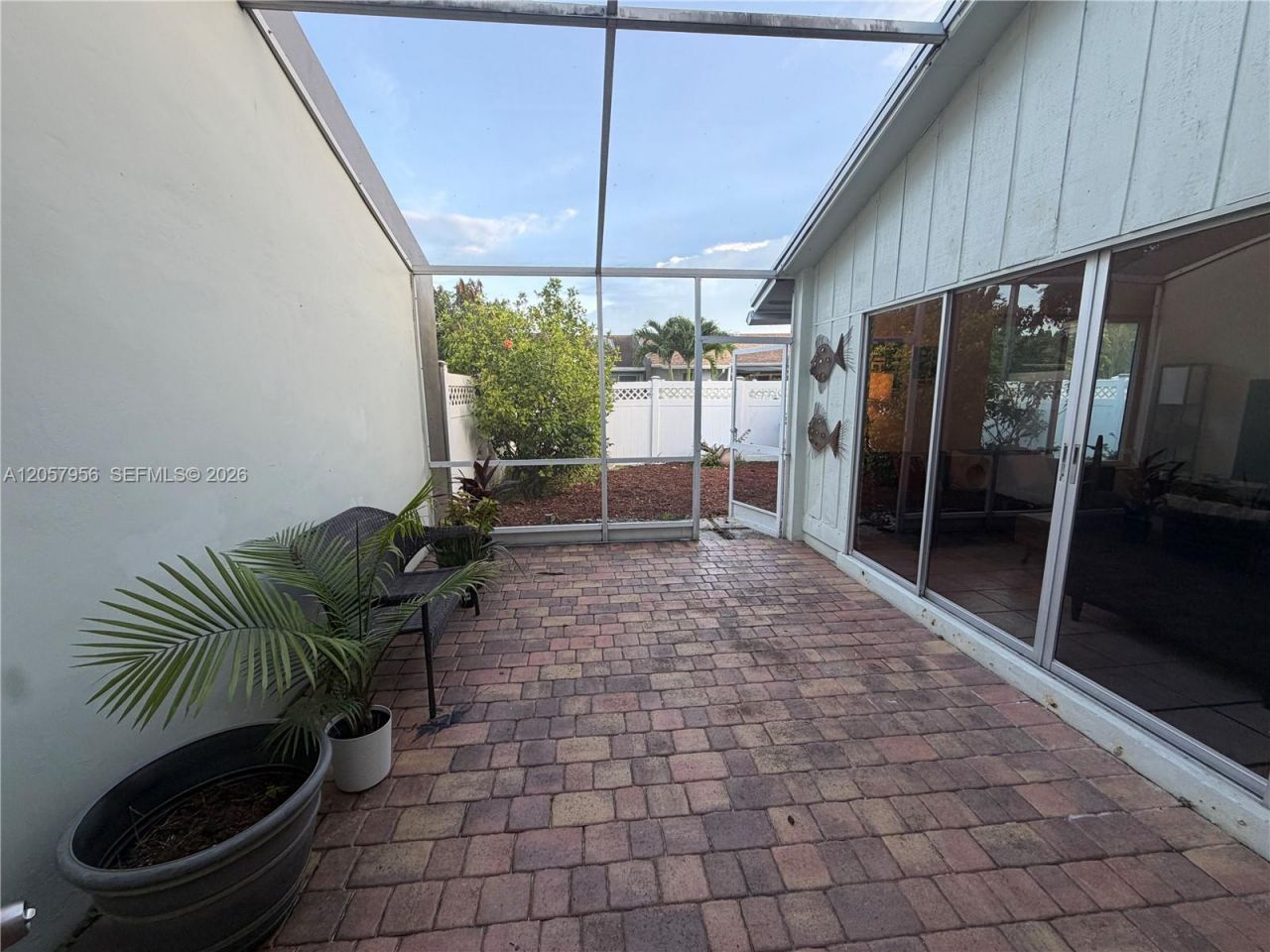 360 B N Lakewood Cir E, Margate, FL 33063 Photo