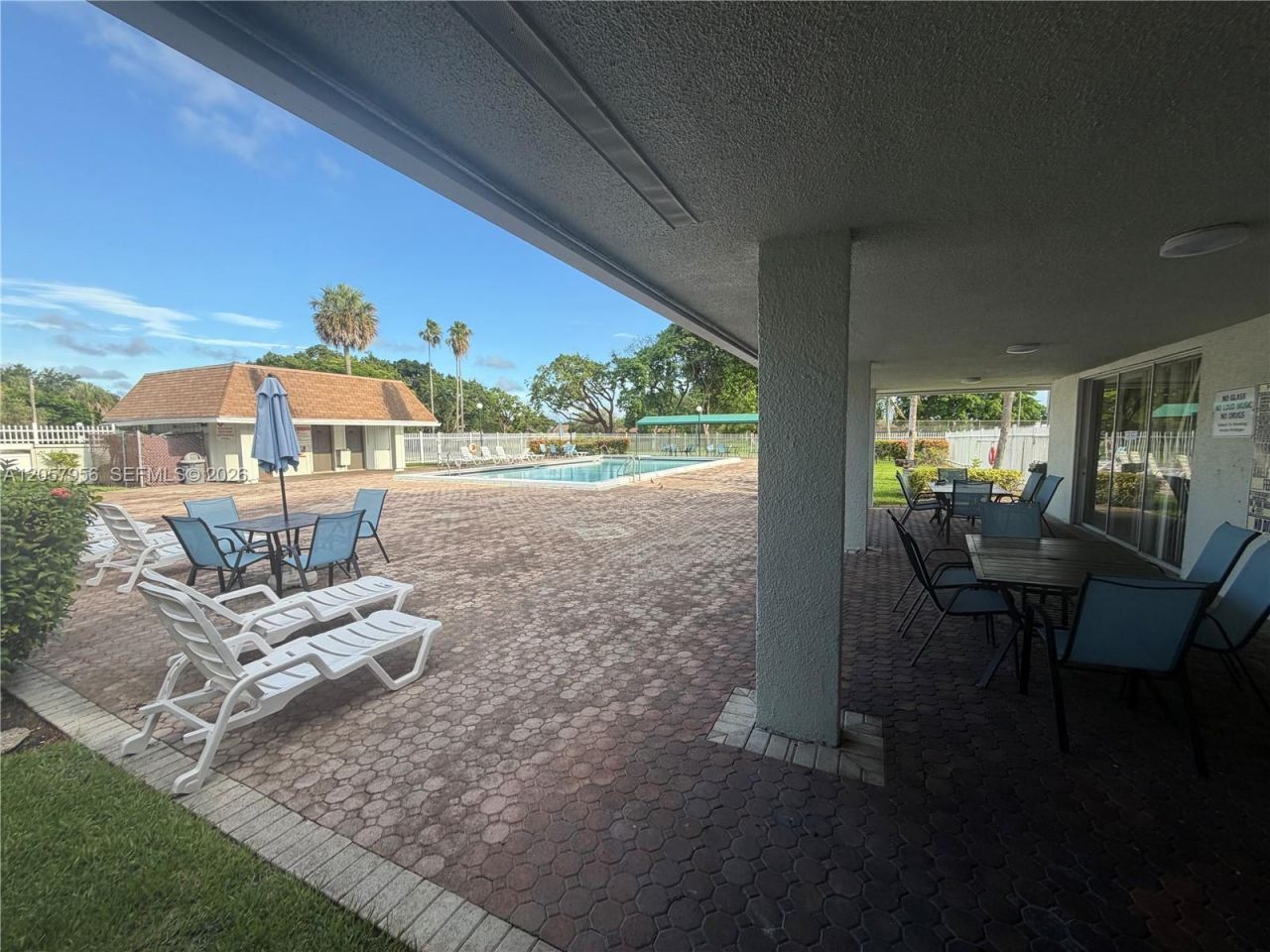 360 B N Lakewood Cir E, Margate, FL 33063 Photo