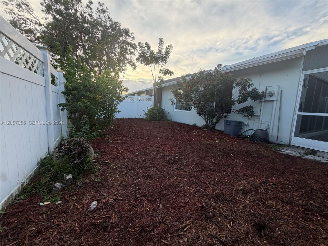 360 B N Lakewood Cir E, Margate, FL 33063 Photo